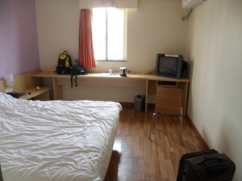 7天昆明火车站民航机场大巴站店主图