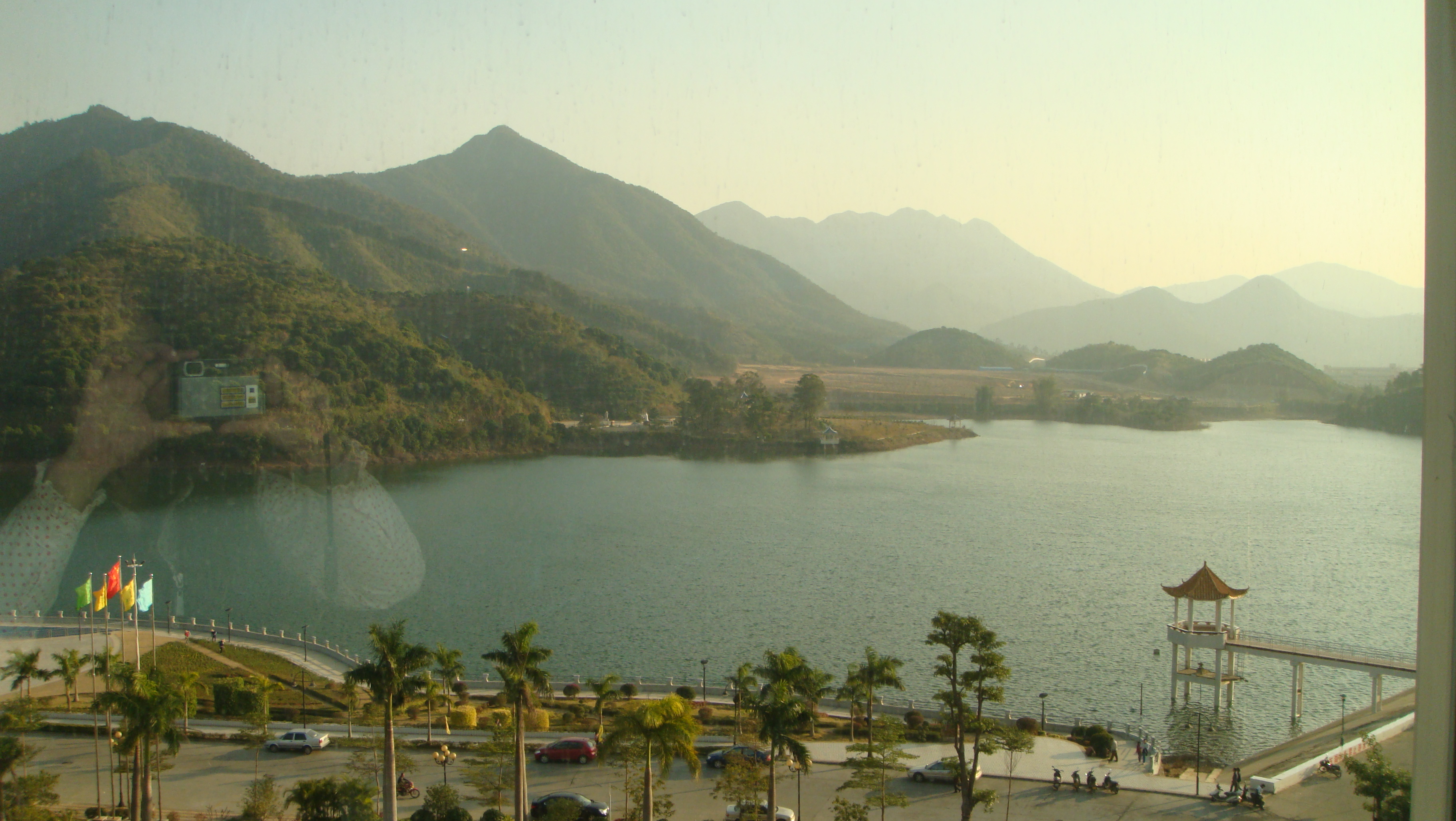 阳春东湖国际大酒店-客卧