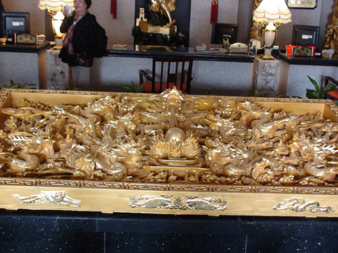 卡尔漫酒店主图