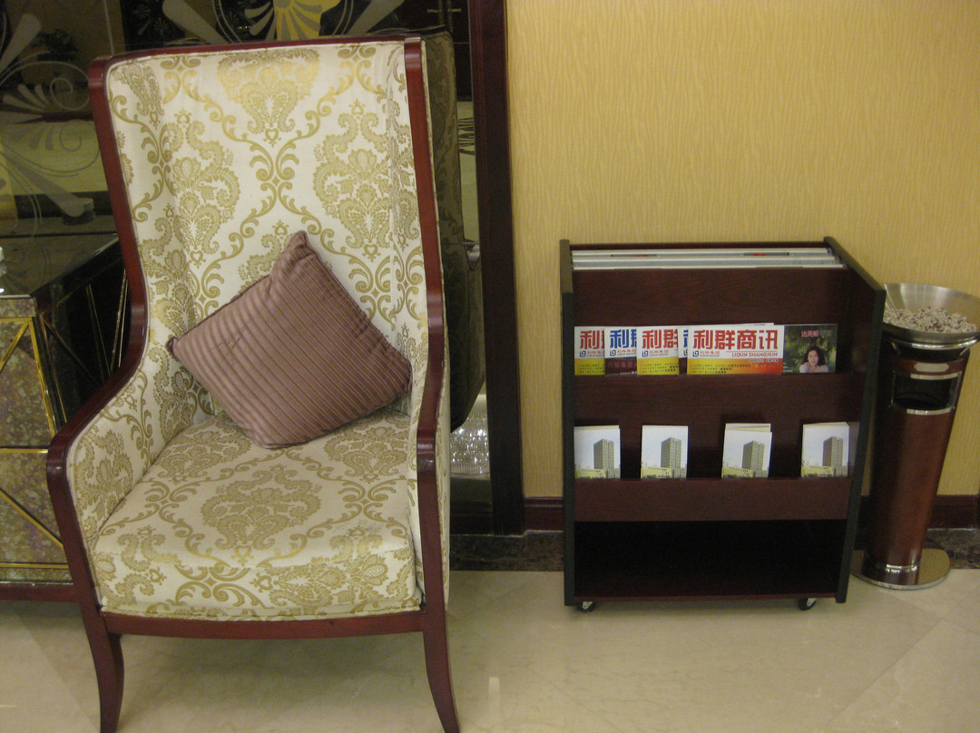 华玺大酒店主图