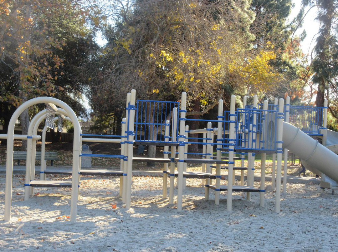 Serra Park-森尼韦尔必去景点