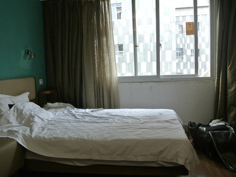 汉庭重庆观音桥地铁站酒店主图