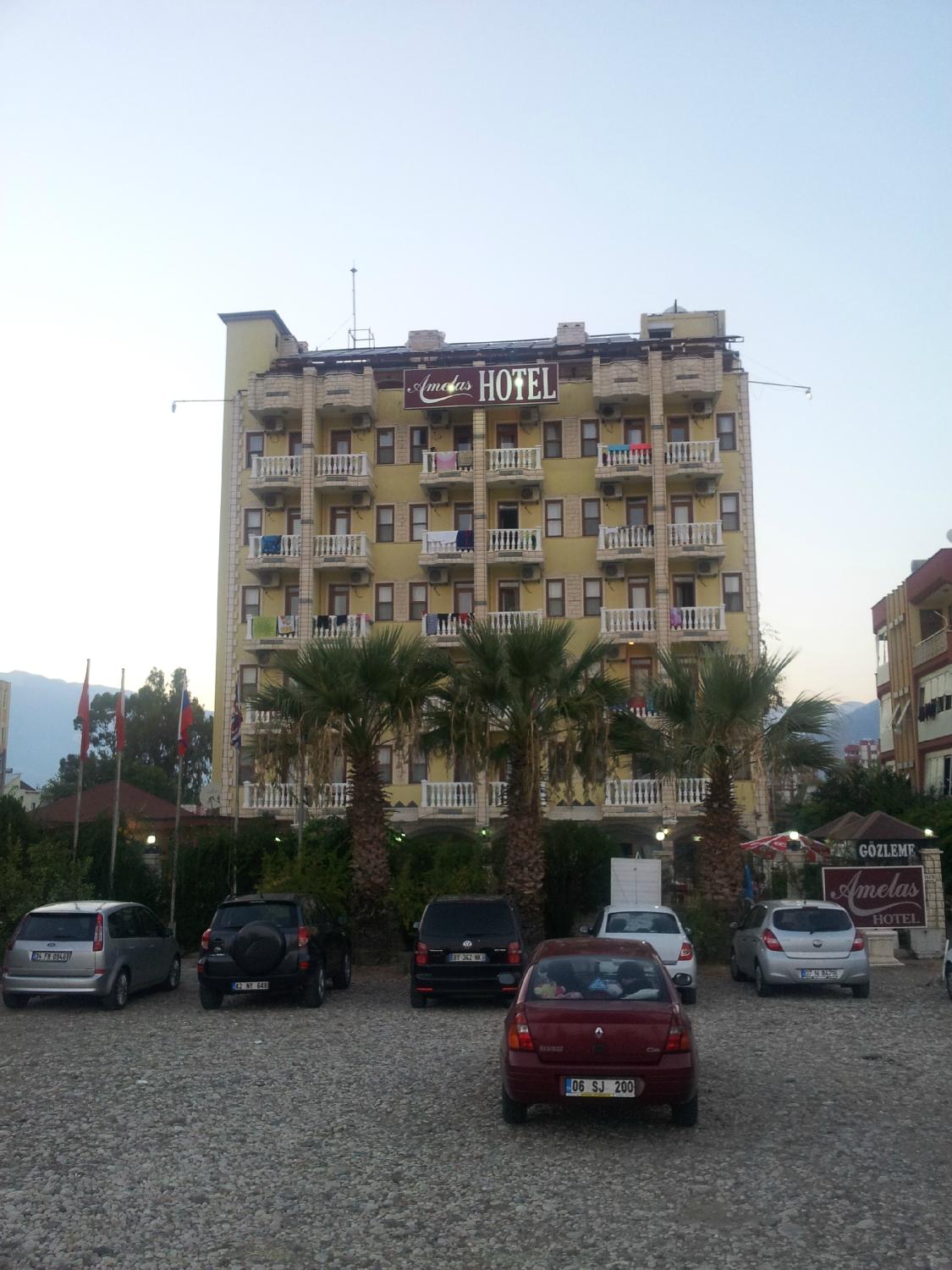 Amelas Hotel-餐饮