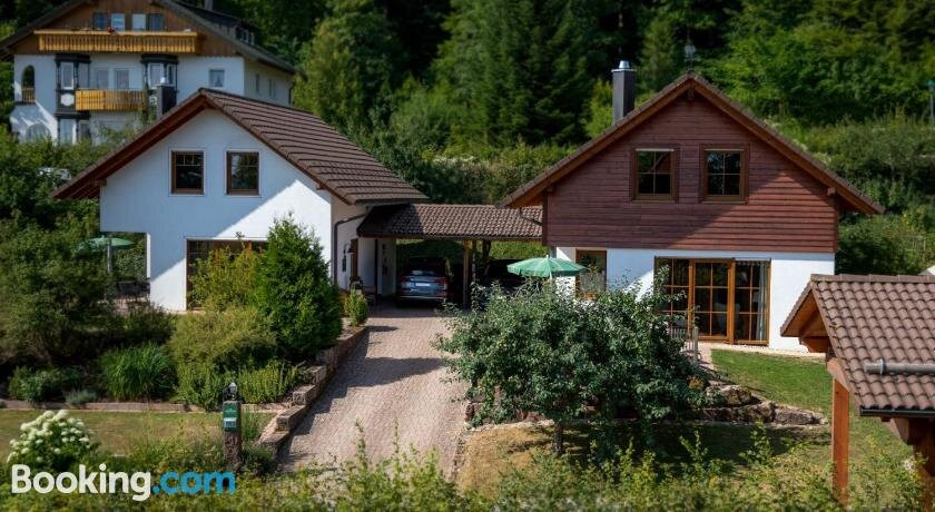 Schwarzwald Chalets主图