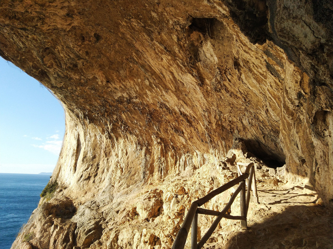 Grotta dei Falsari景点图片