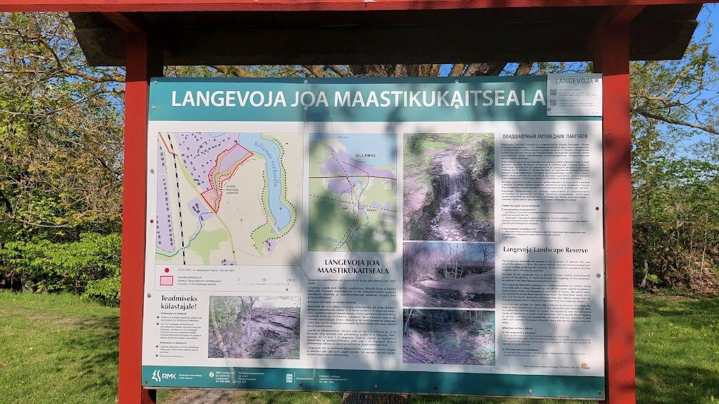 Langevoja Waterfall-Vaivara必去景点