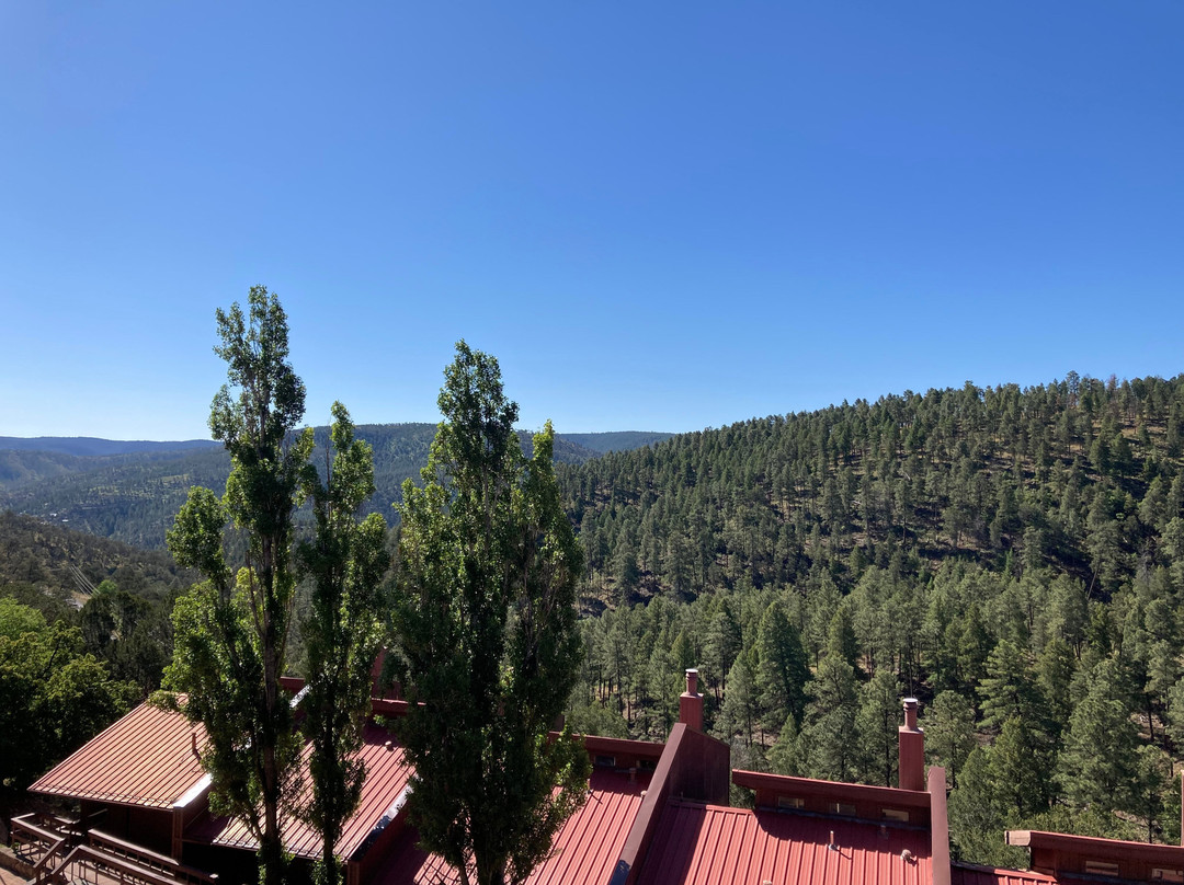 Crown Point Owners Association主图