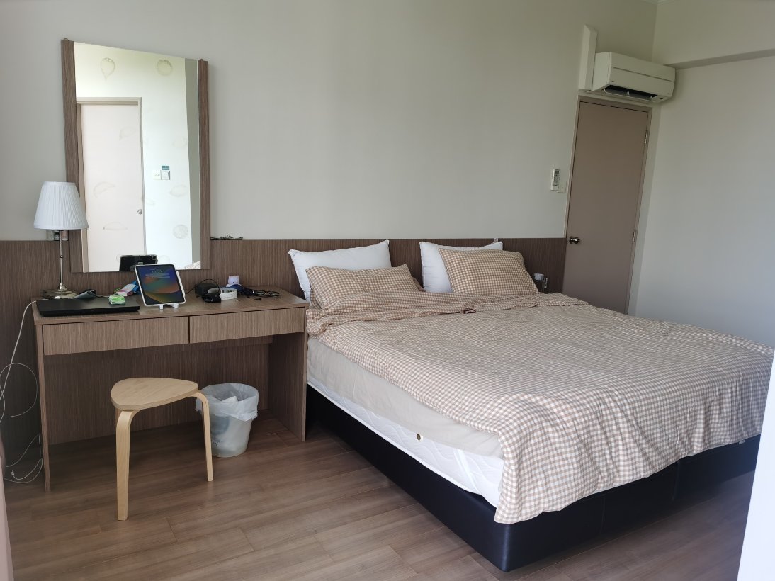 悦乐西海岸服务式公寓-客卧