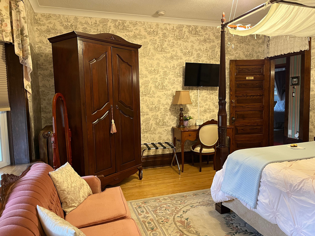 Birmingham Manor Bed and Breakfast主图