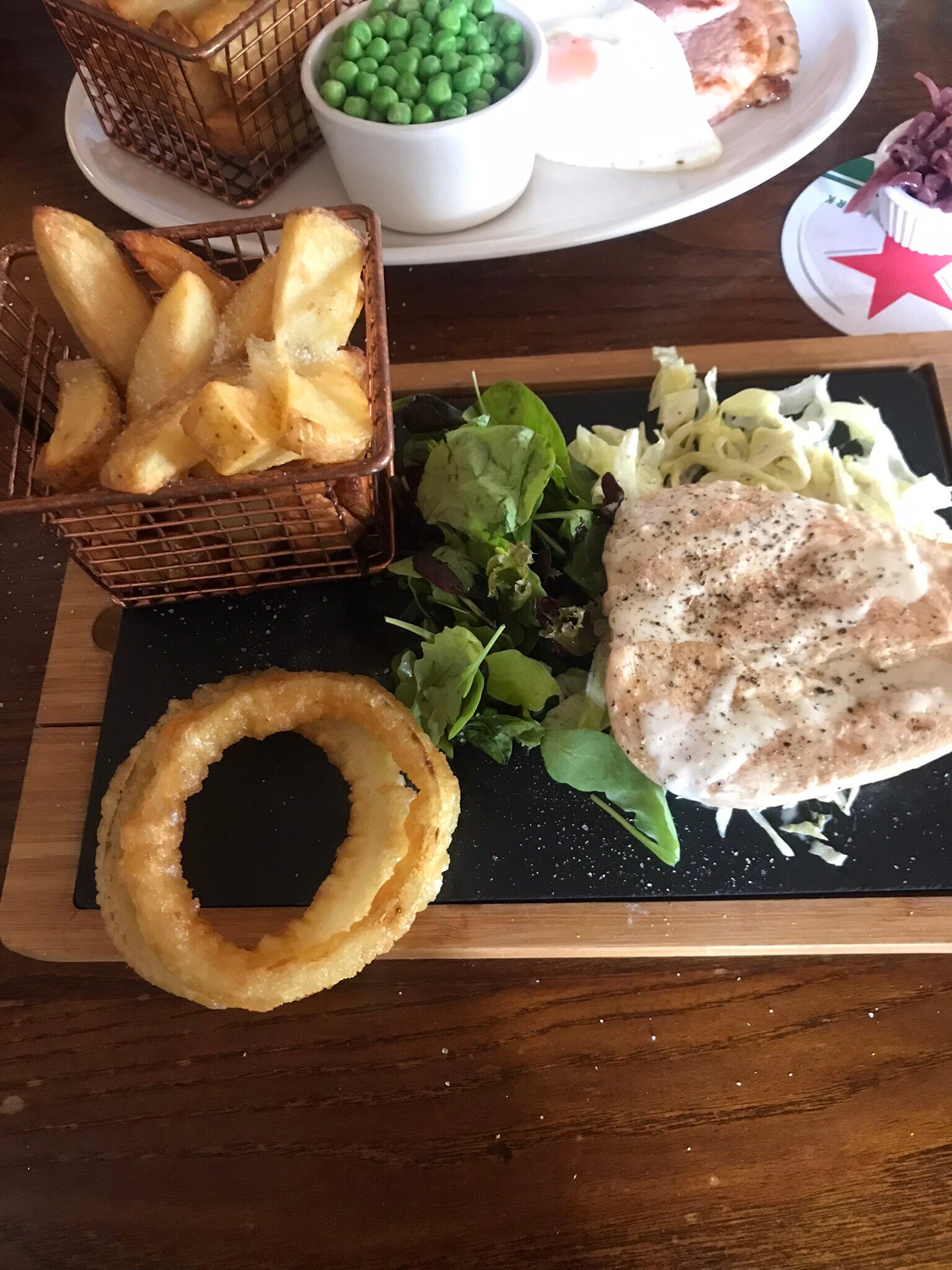 White Lion, Kildwick-官方