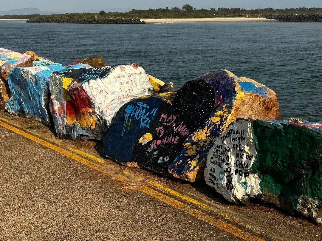 Breakwall Waking Path-麦克夸利港必去景点