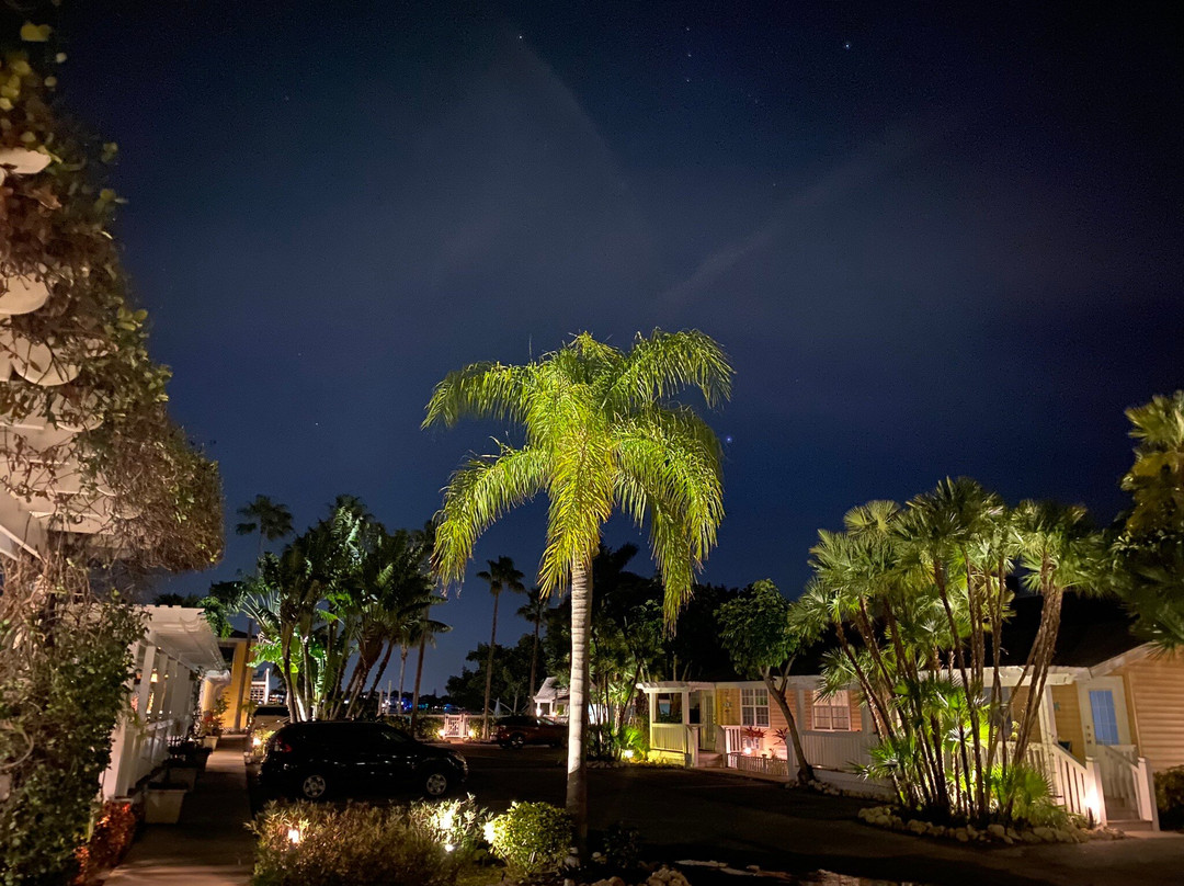 Tradewinds Beach Resort主图