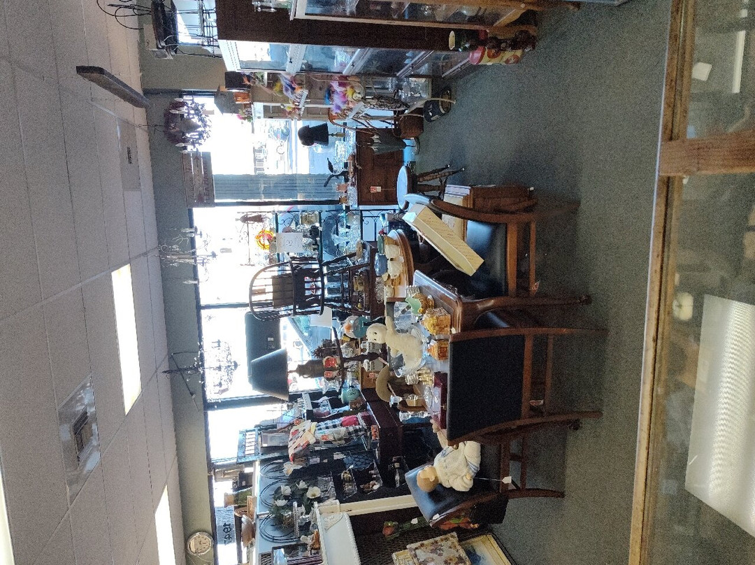 Heirlooms Antique Mall-奥罗拉必去景点