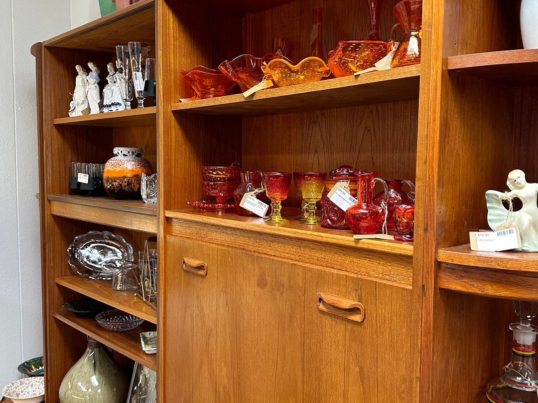 Uptown Retro-罗杰斯必去景点