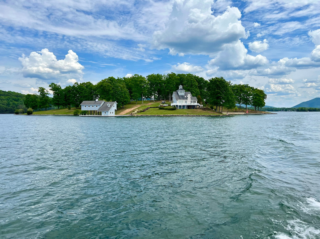 The Virginia Dare Cruises and Marina景点图片