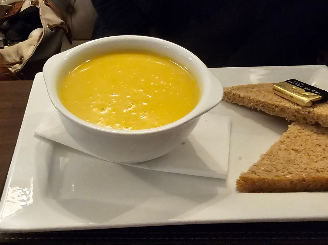 The Meadow Inn主图