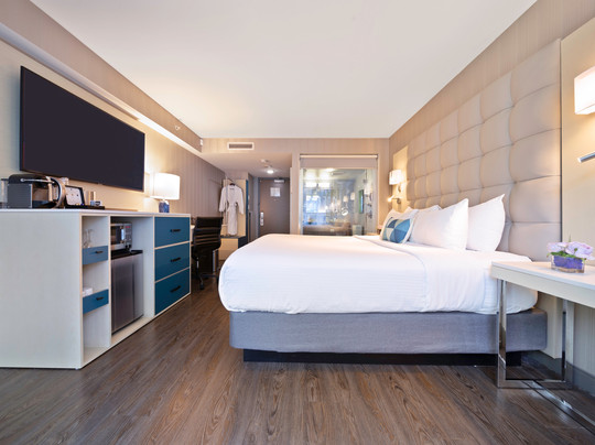 温哥华布鲁酒店主图