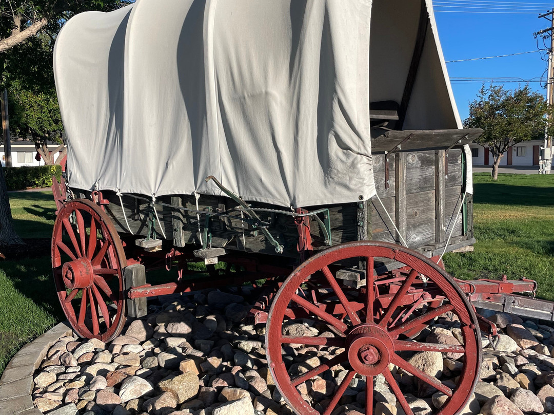 Covered Wagon Motel主图