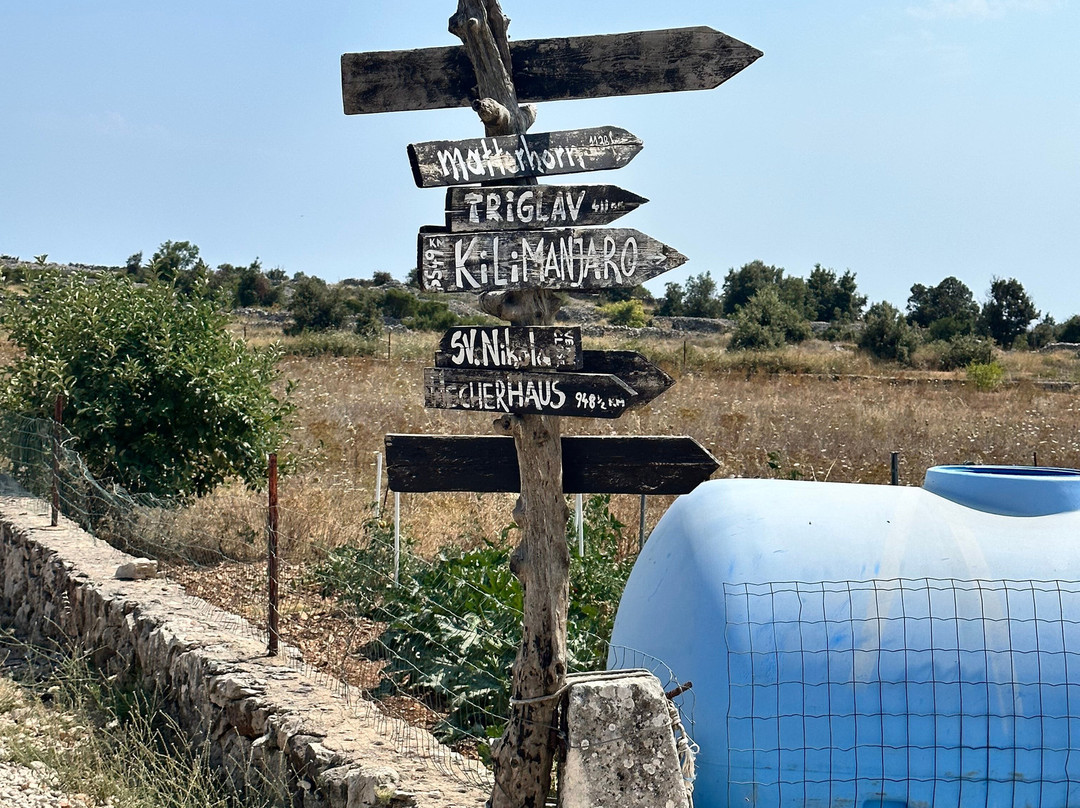 Rent a Quad Vrboska & Starigrad景点图片