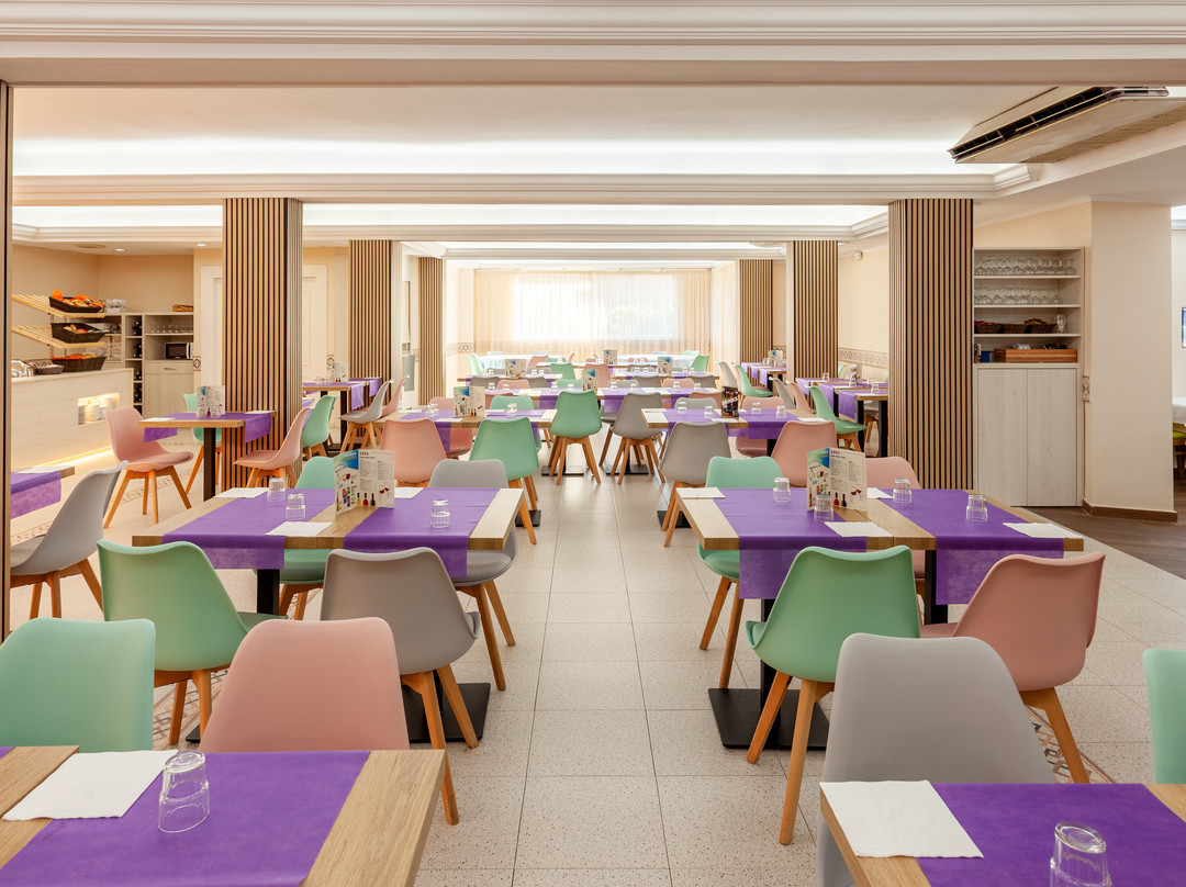 Hotel Checkin Catalonia主图