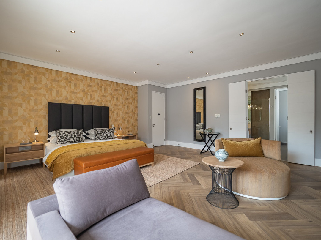 阿瑟尔广场酒店别墅主图