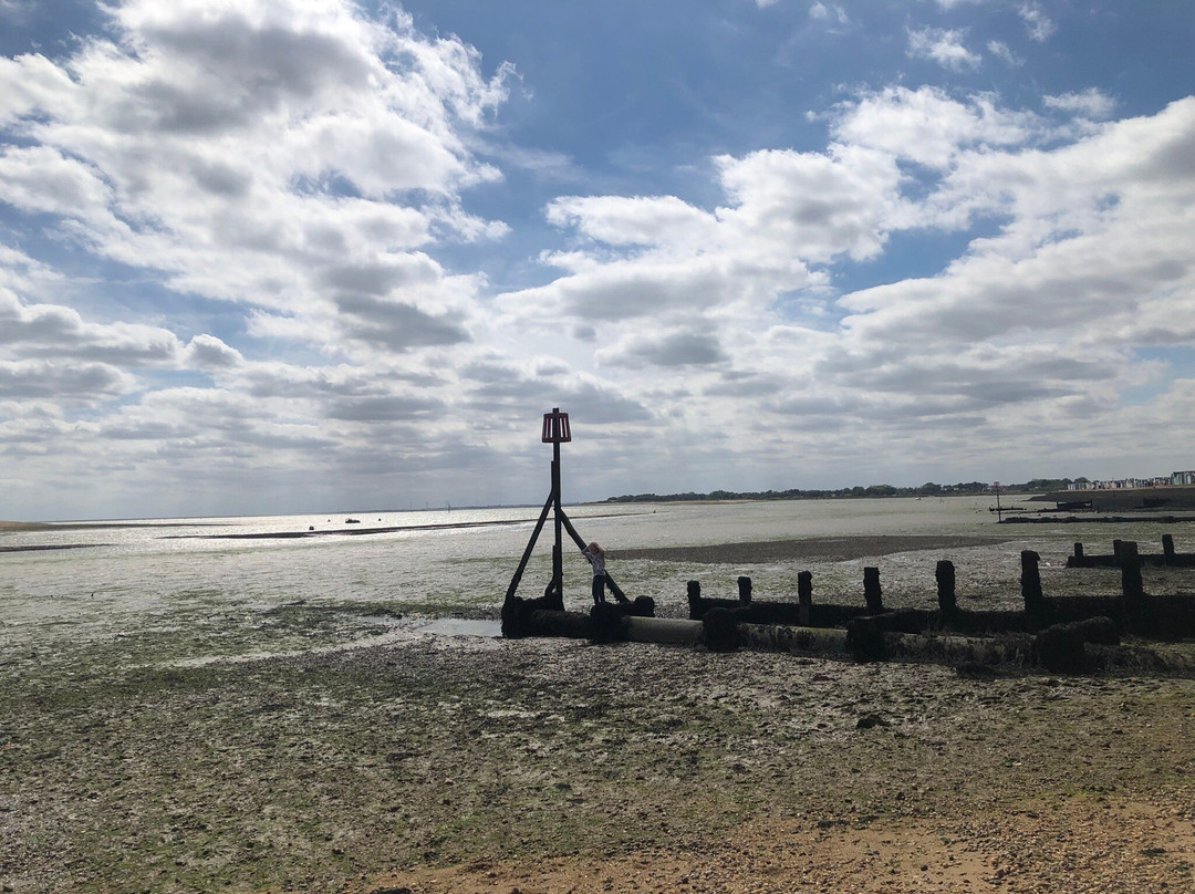 Brightlingsea Beach景点图片