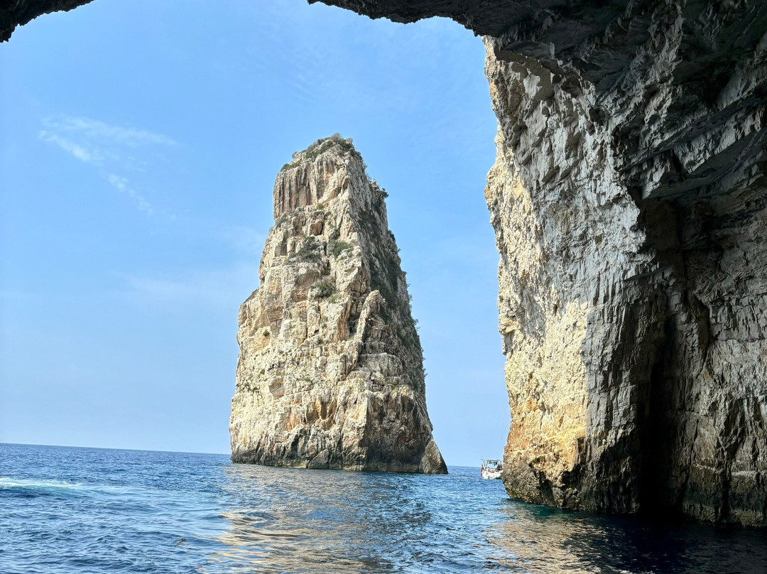 G.k. Boats Paxos-Gaios必去景点