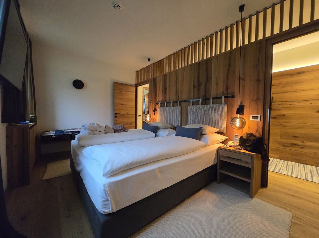 拉梅君酒店主图