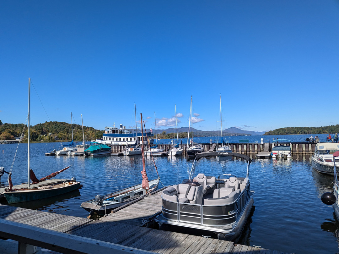 Northern Star Lake Cruises景点图片