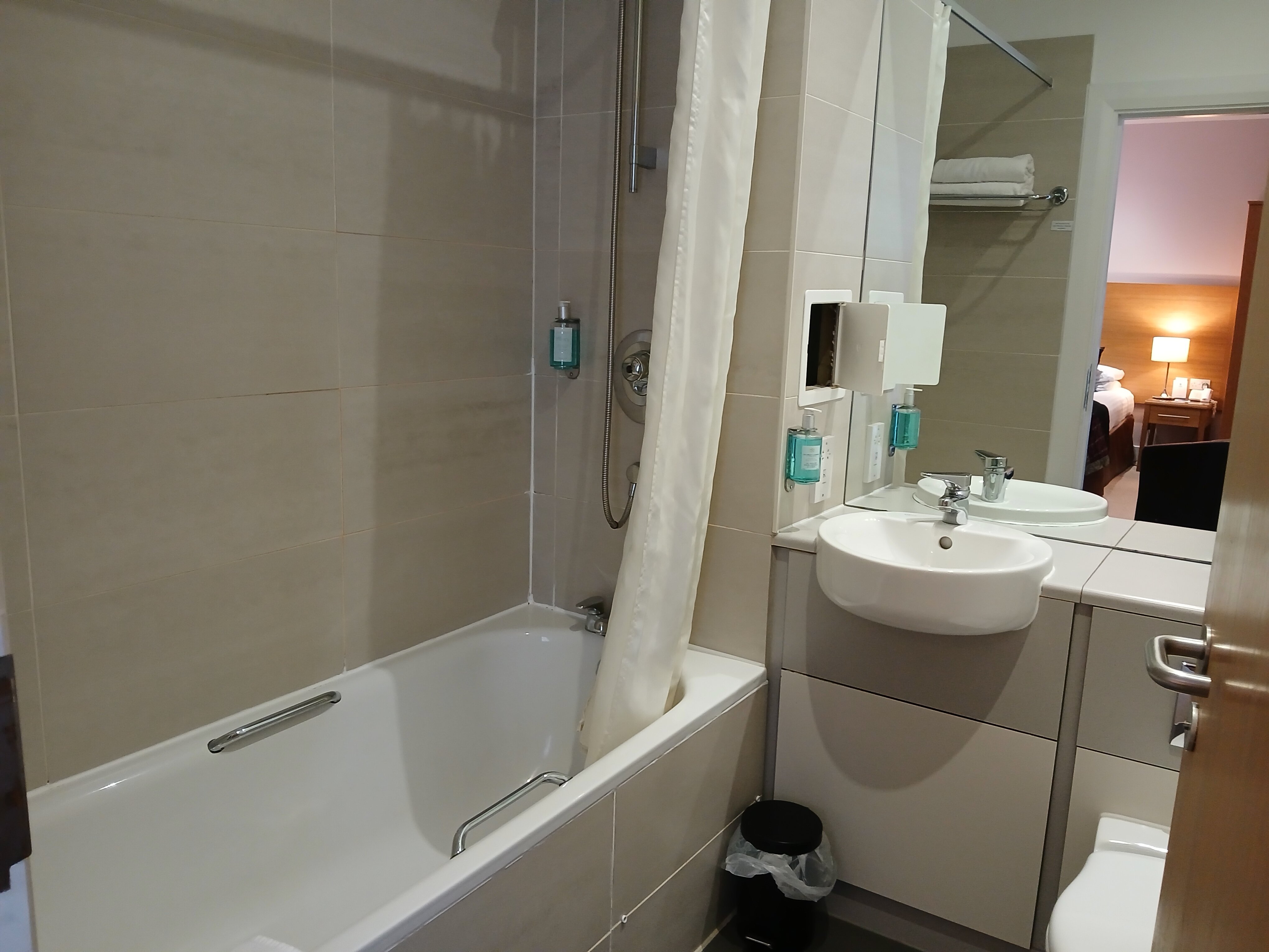 Best Western Balgeddie House Hotel-浴室