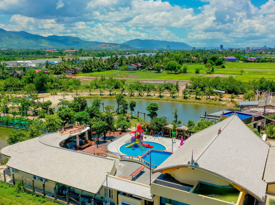 Komsan Kampot Resort