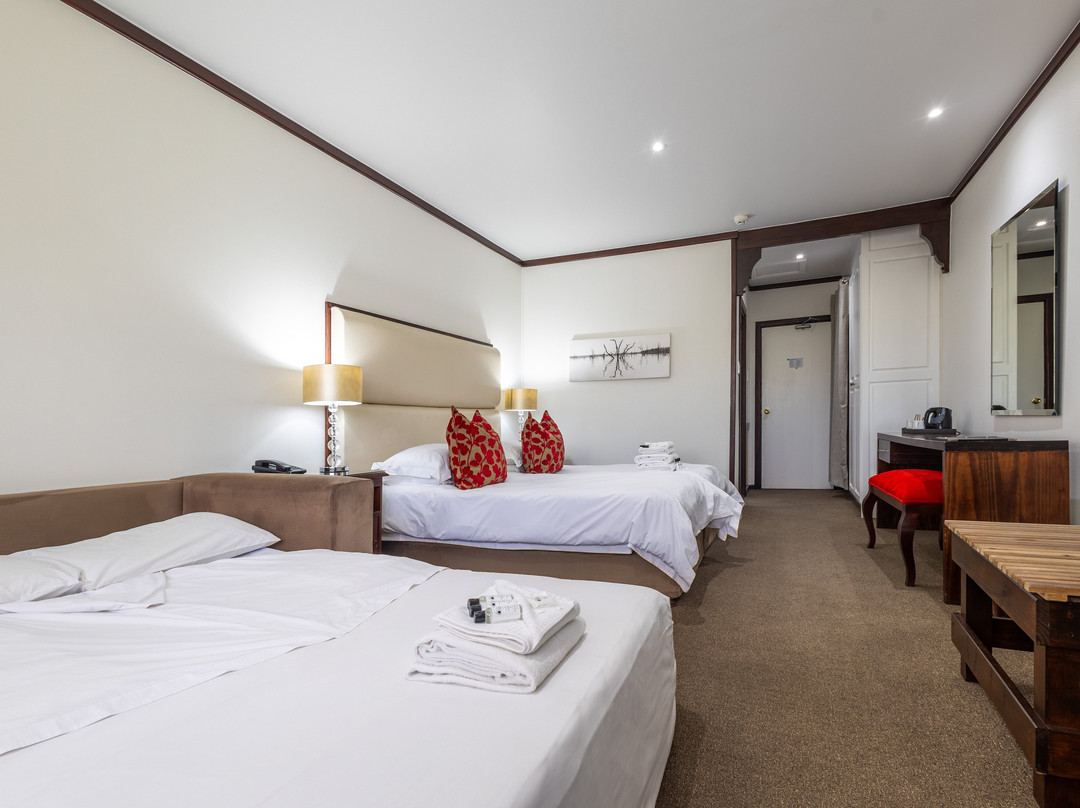 Knysna Log-inn Hotel