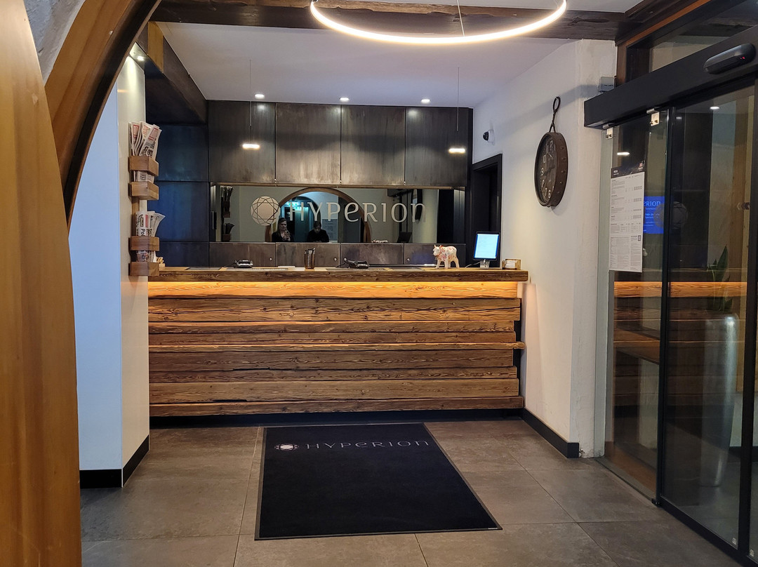 阿尔佩尼特瑞夫酒店主图