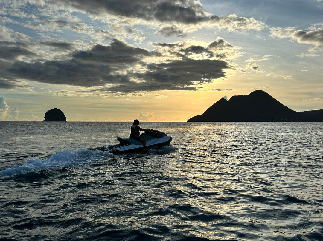 Jet AL' o-圣吕斯必去景点