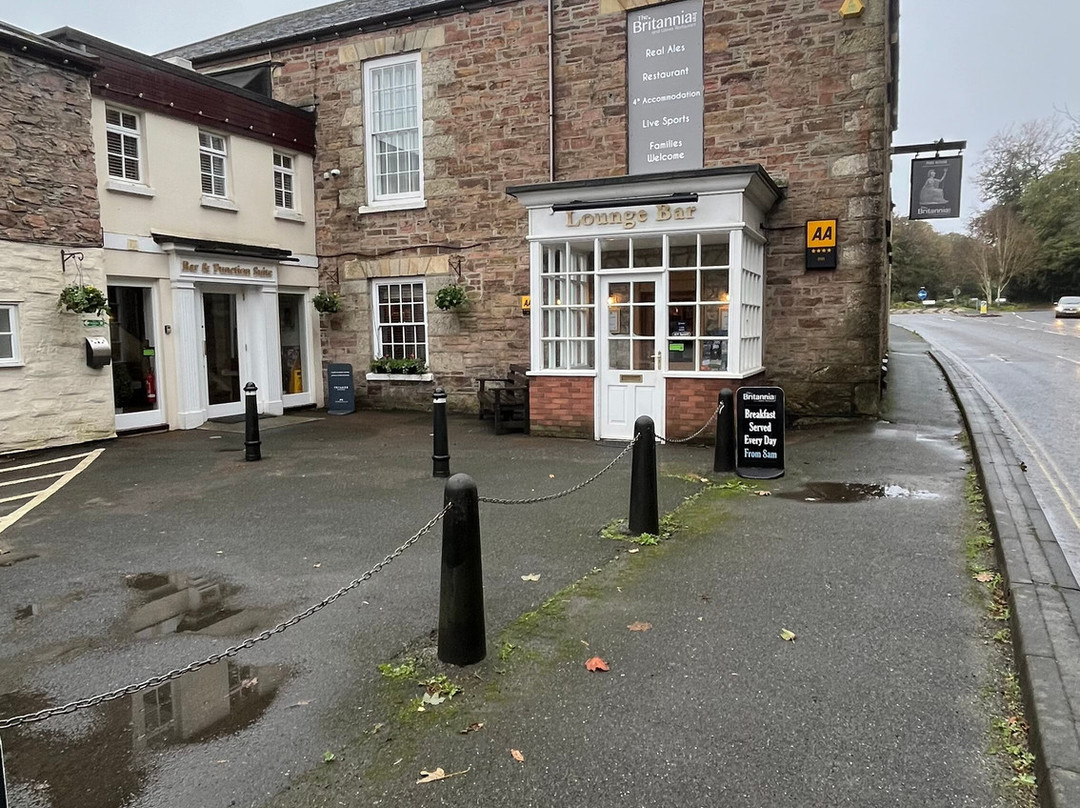 The Britannia Inn & Waves Restaurant主图