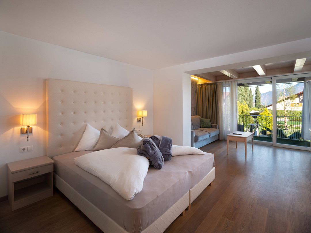 魏因加登酒店主图