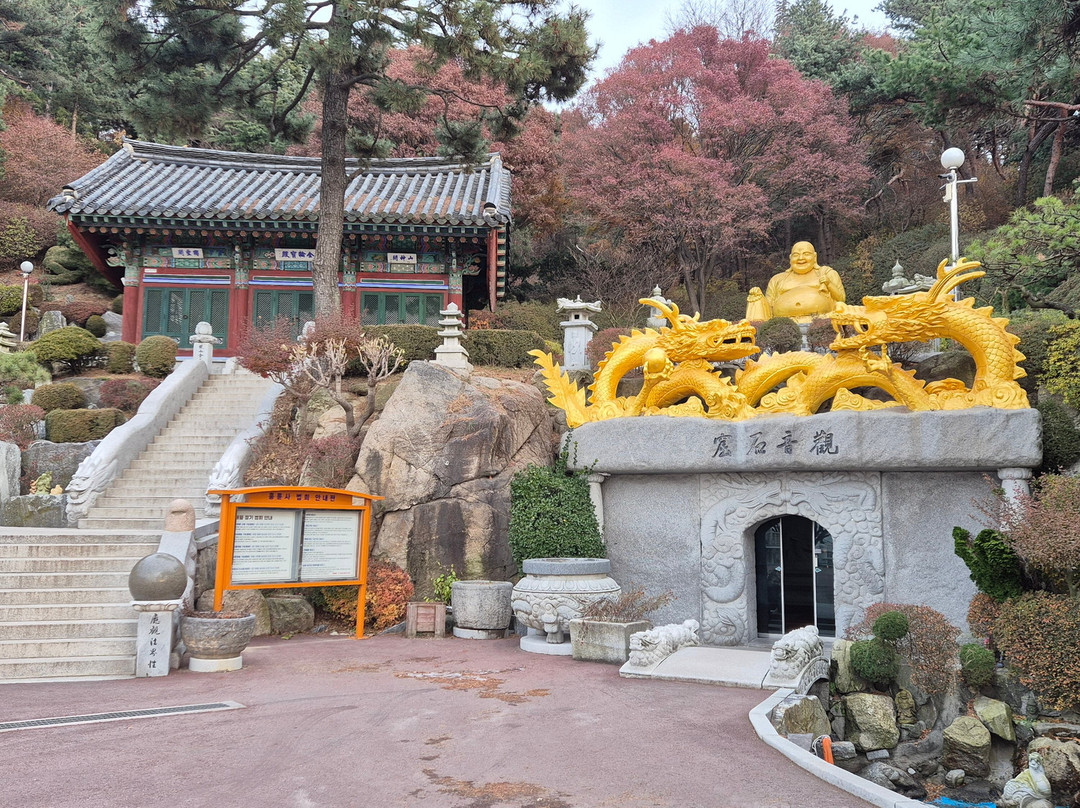 Heungryunsa Temple景点图片