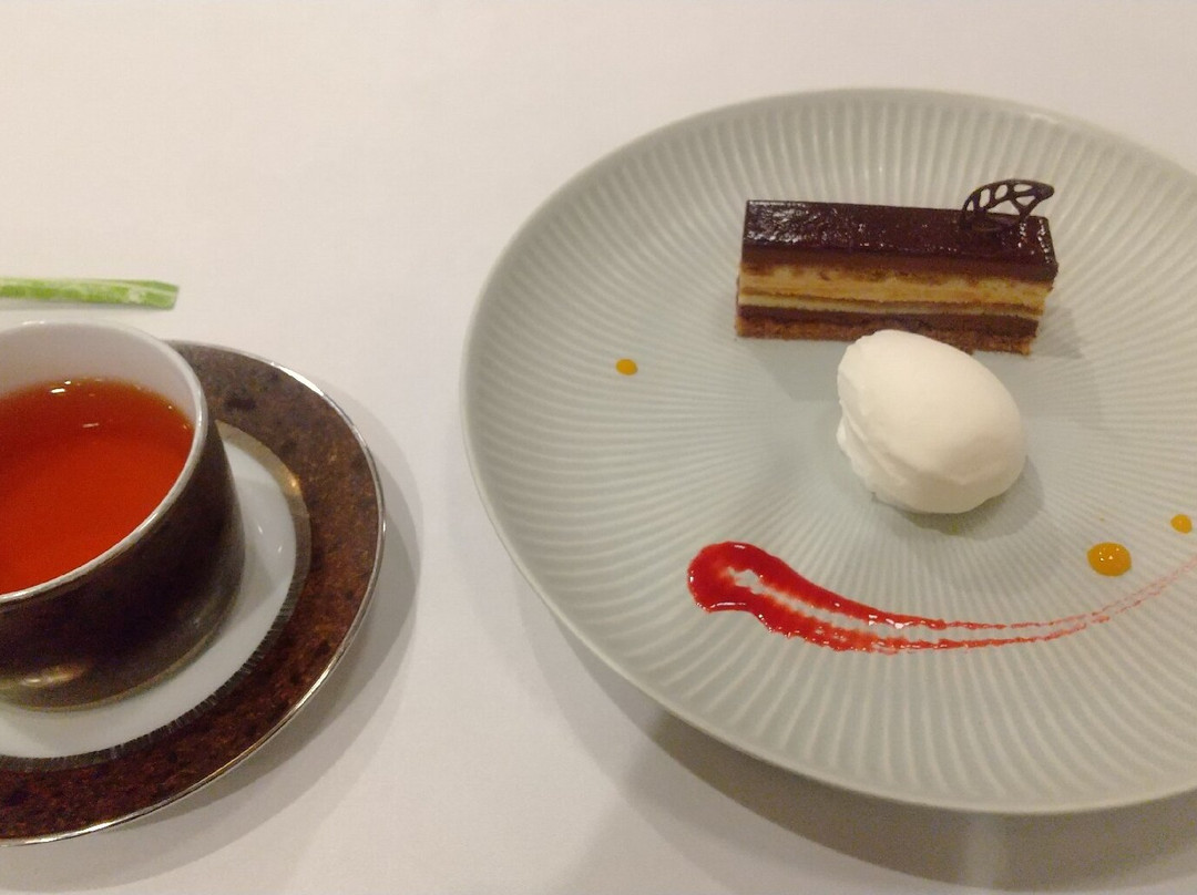 摩尔别墅酒店主图