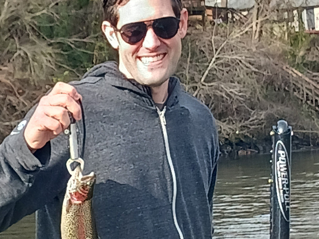 Dave's Guide Service-布兰森必去景点