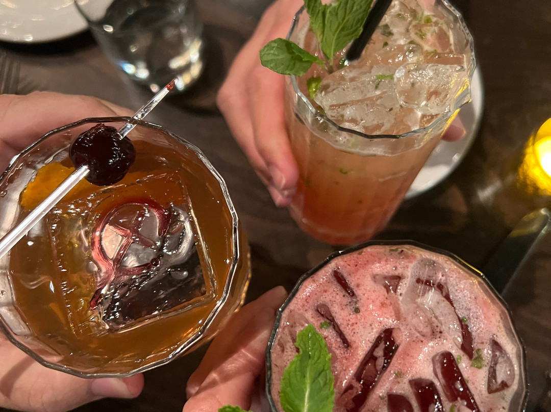 C. Knight's Steakhouse