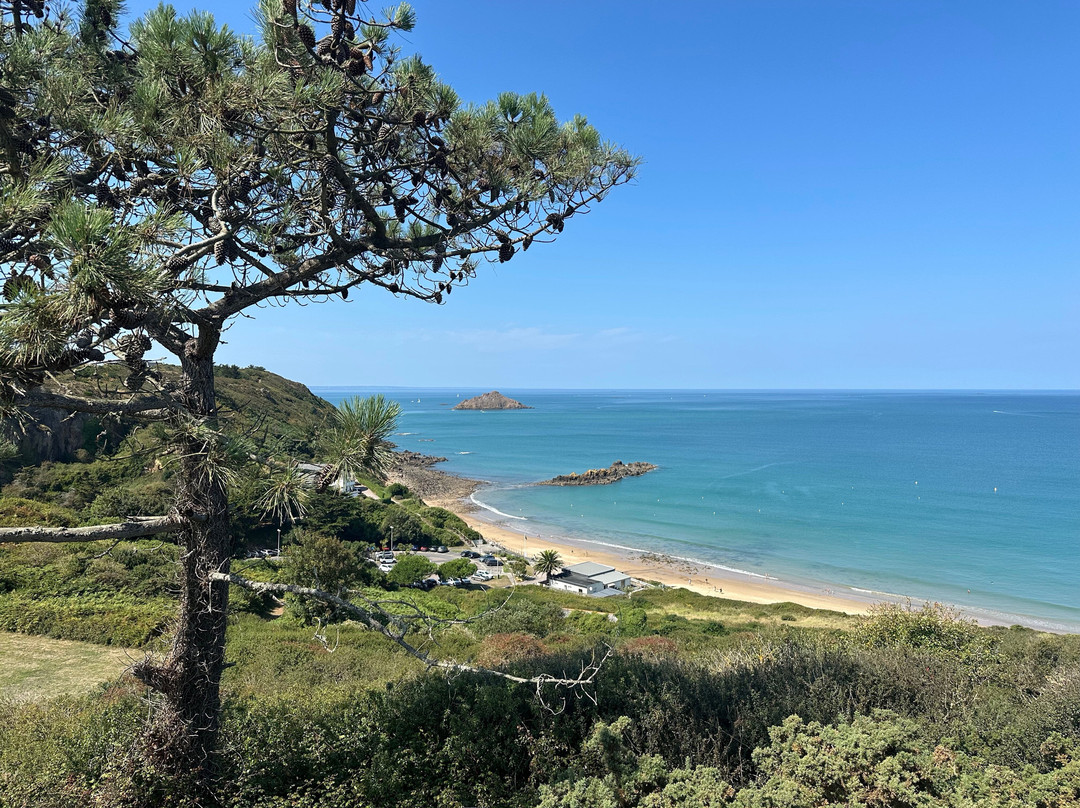 Plage Du Val André景点图片