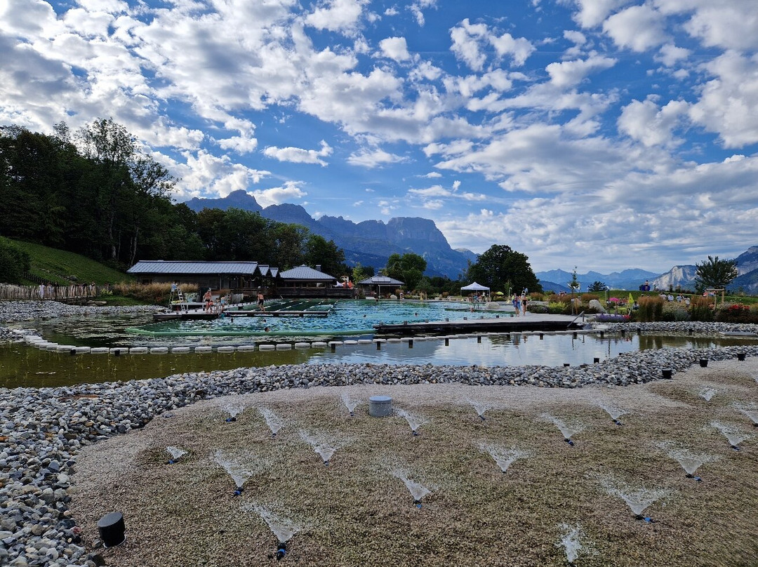 Combloux Ecological Moutain Lake景点图片