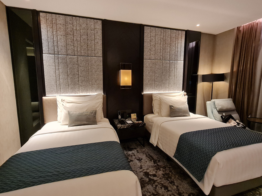 JHL Solitaire Gading Serpong主图