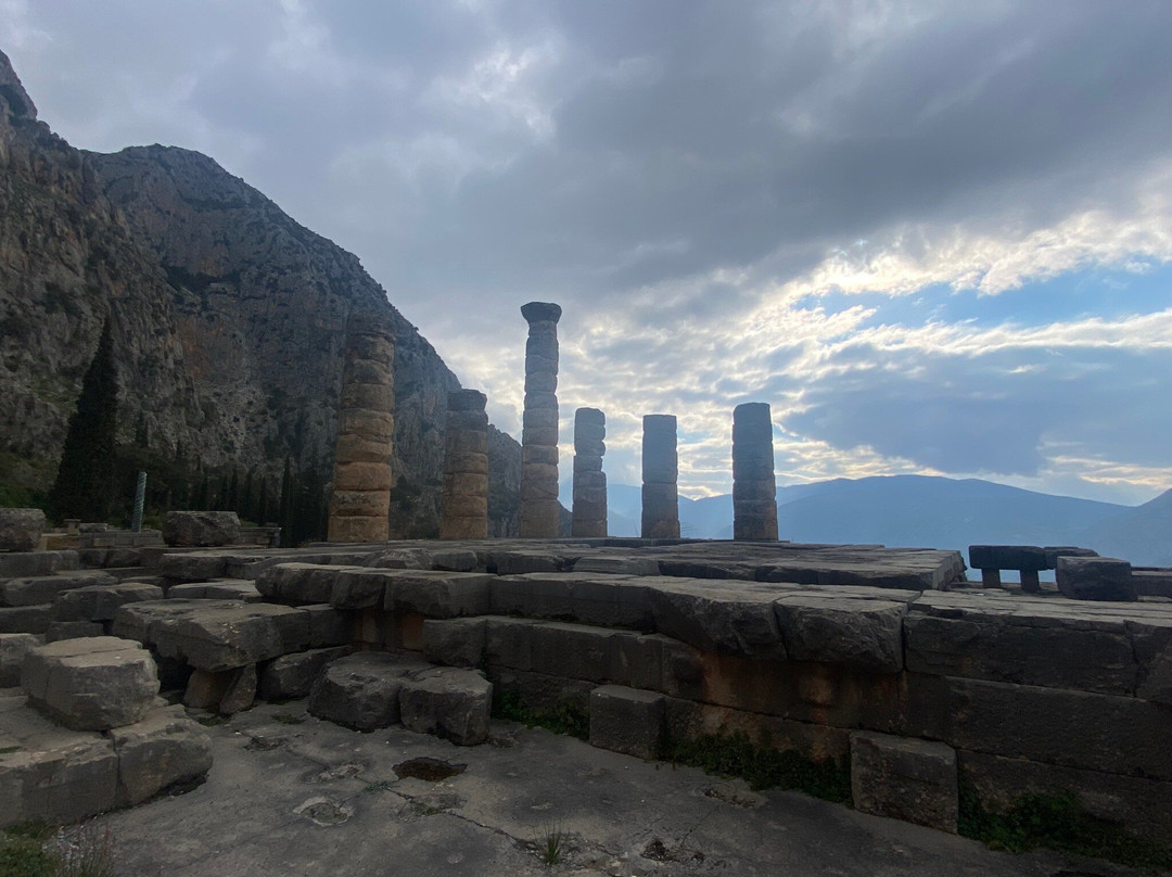 Temple of Apollo-德尔斐必去景点
