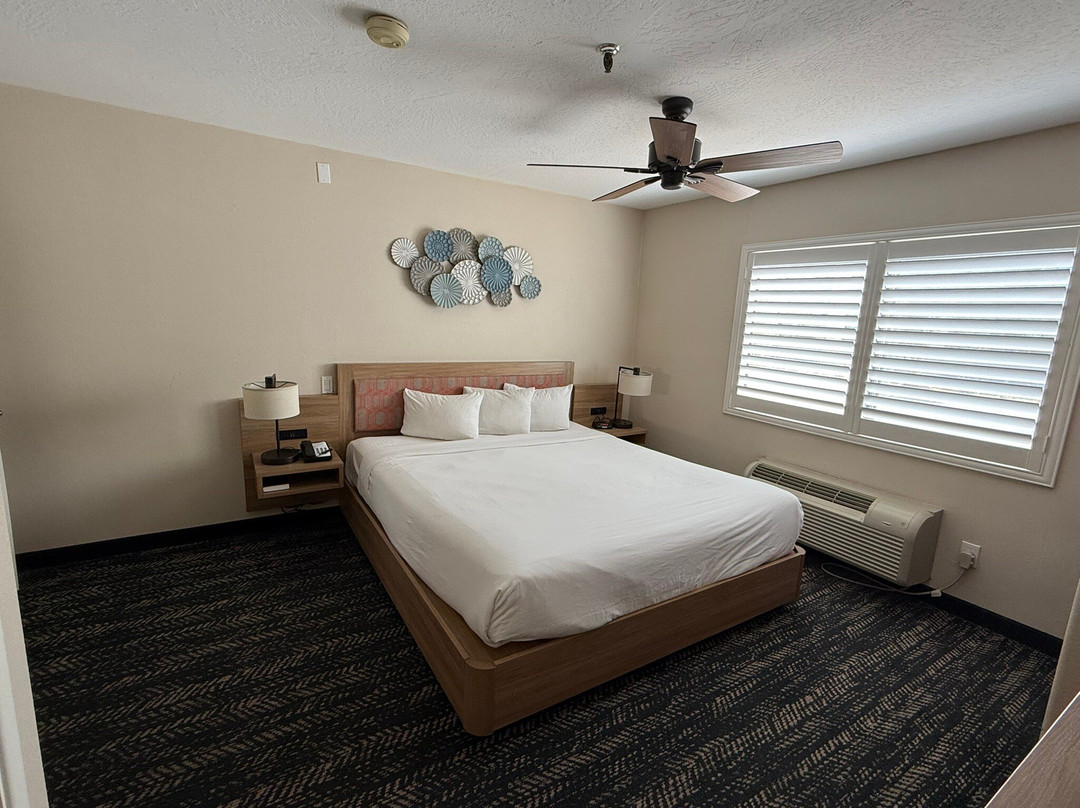 拉丰特旅馆&套房酒店主图