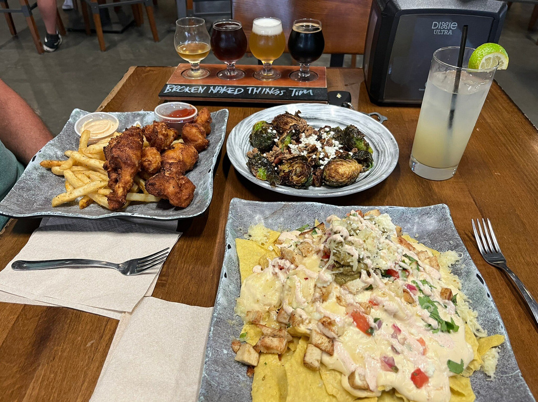 Crying Eagle Brewing Company - University-莱克查尔斯必去景点