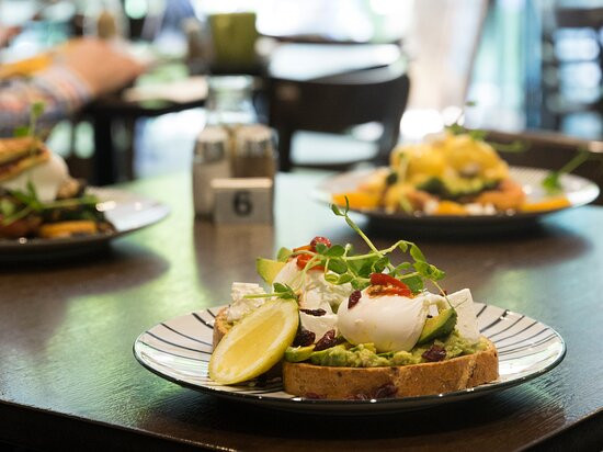 奎斯特南岸酒店