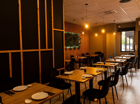 Nakara Sushi Bar