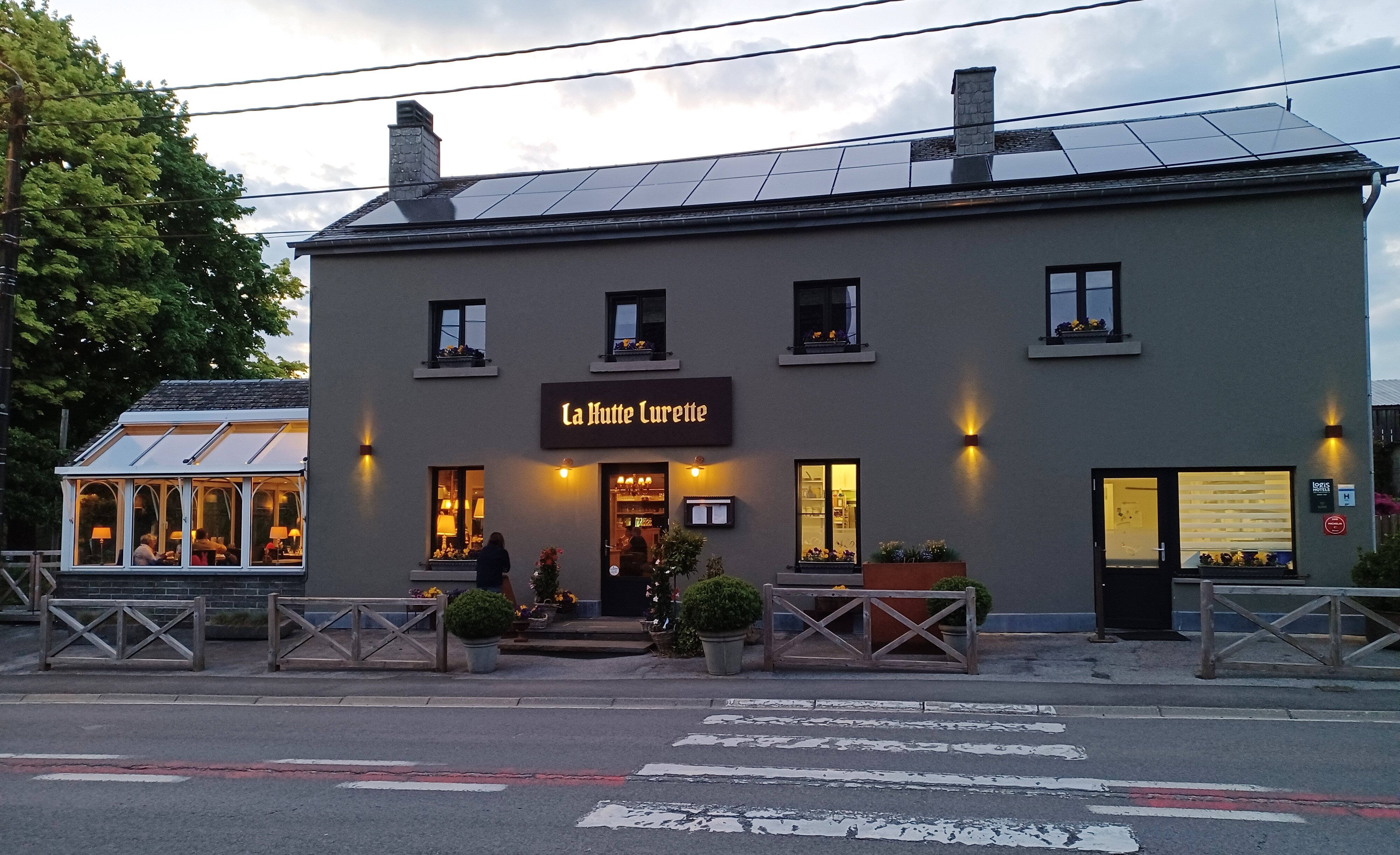 Auberge La Hutte Lurette-官方