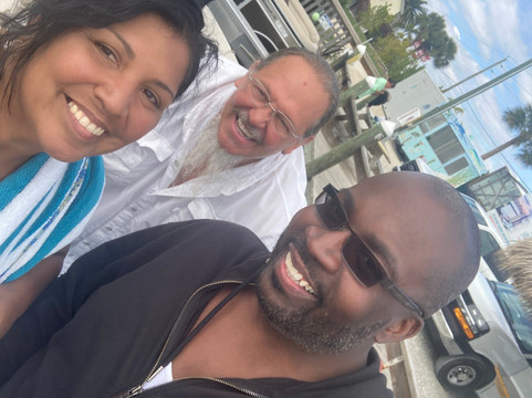 Sun-N-Fun Tours & Charters-迈尔斯堡海滩必去景点